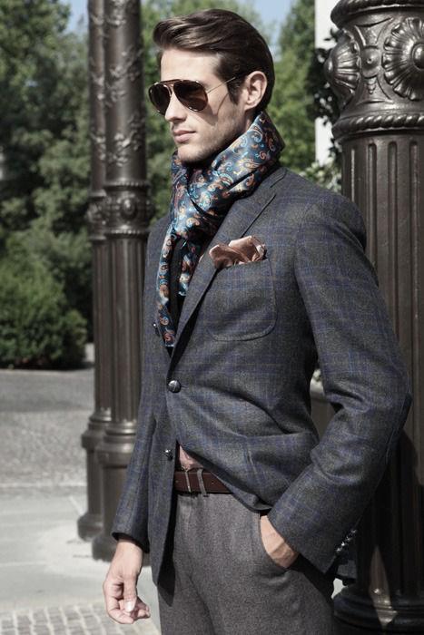 Foulard maron bleu urbain